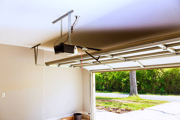 Top rated local Garage Door Panel Replacement specialists in Green Park, MO
